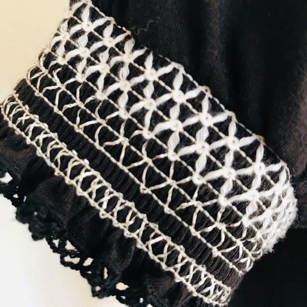 Embroidered top - Picture 5 of 6